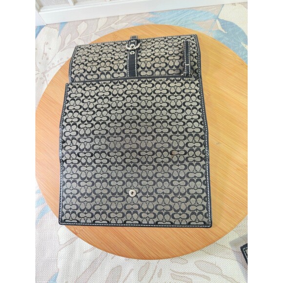 Coach Wallet - Picture 6 of 12